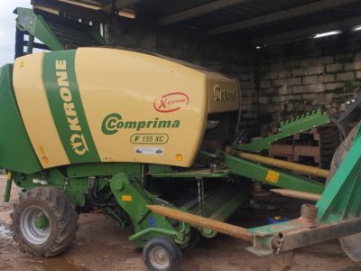 Adquisición de rotoempacadora.